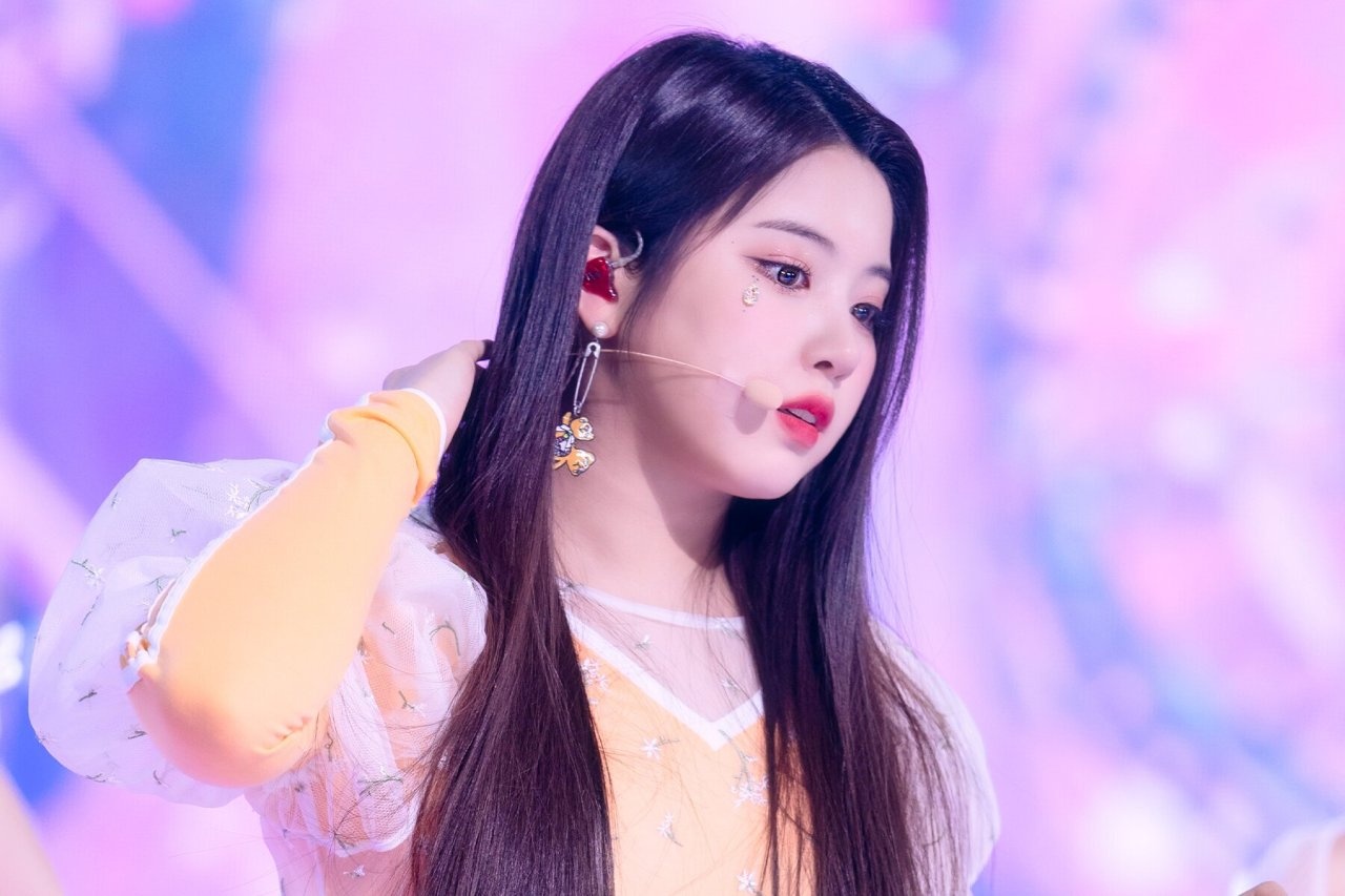 Jiwoo giam can anh 13