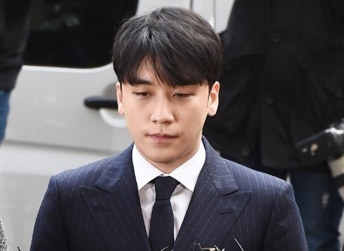 Seungri ra tu hinh anh