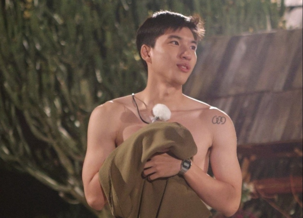 Lot do HIEUTHUHAI va hang loat tranh cai khien 2 ngay 1 dem giam nhiet hinh anh