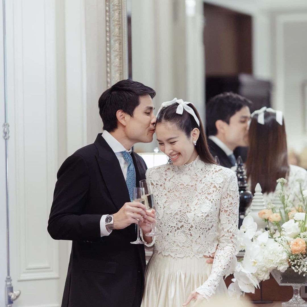 Nong Poy cưới ảnh 2 Nong Poy cuoi anh 2