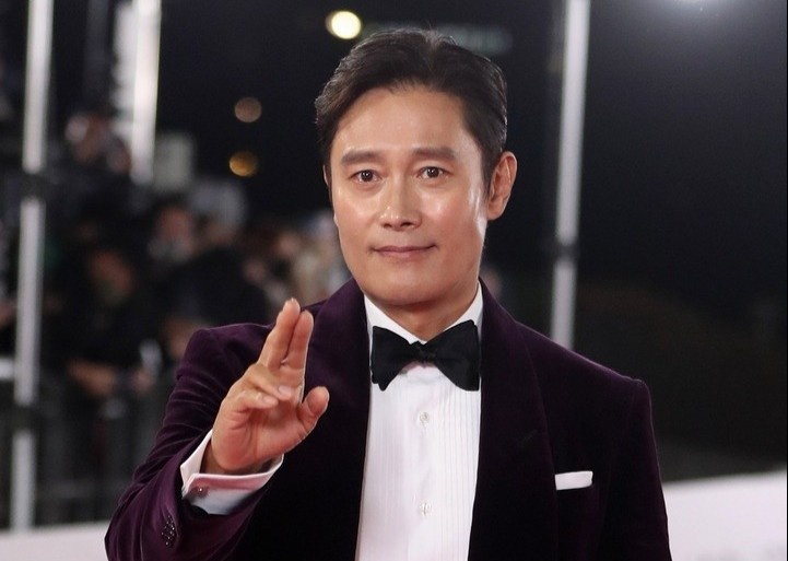 Lee Byung Hun bi dieu tra hinh anh