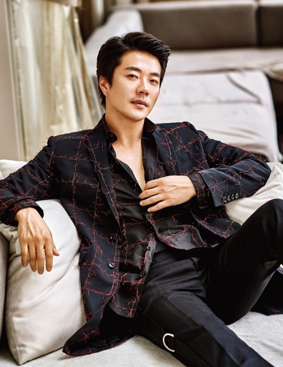 Kwon Sang Woo nop phat anh 1