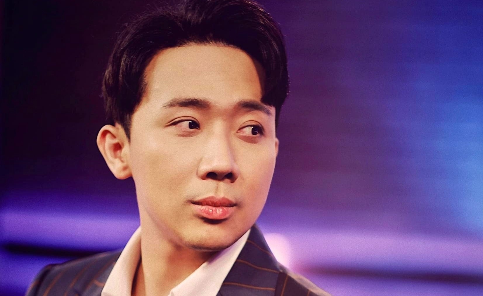 Thay gi khi vu 'Tran Thanh chen hang, bao rap' sang to trang - den hinh anh