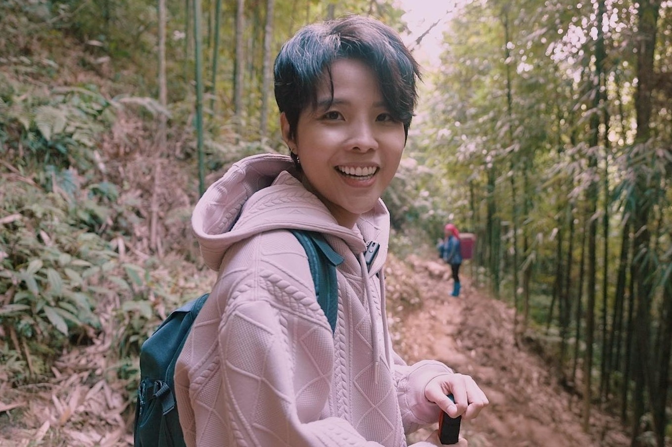 Vu Cat Tuong cong khai ban gai hinh anh