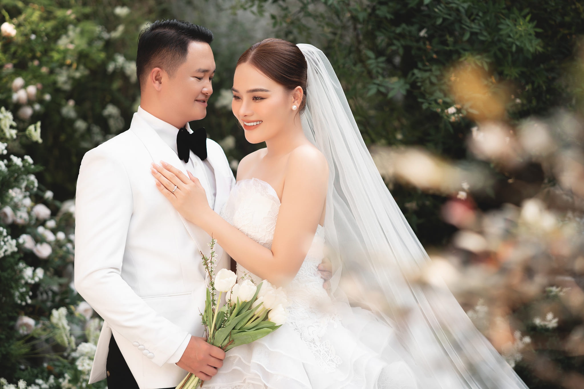 Ngân Thảo cưới ảnh 2 Ngan Thao cuoi anh 2