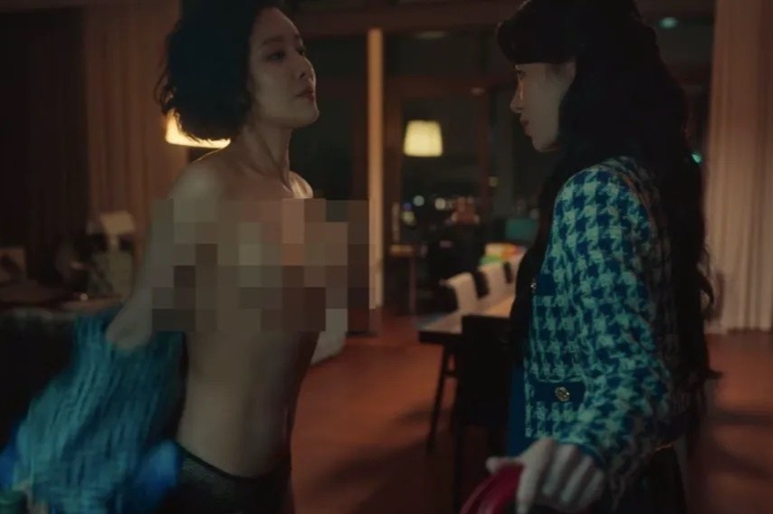 Nu dien vien buc xuc vi bi don dong canh khoa than o 'The Glory' hinh anh