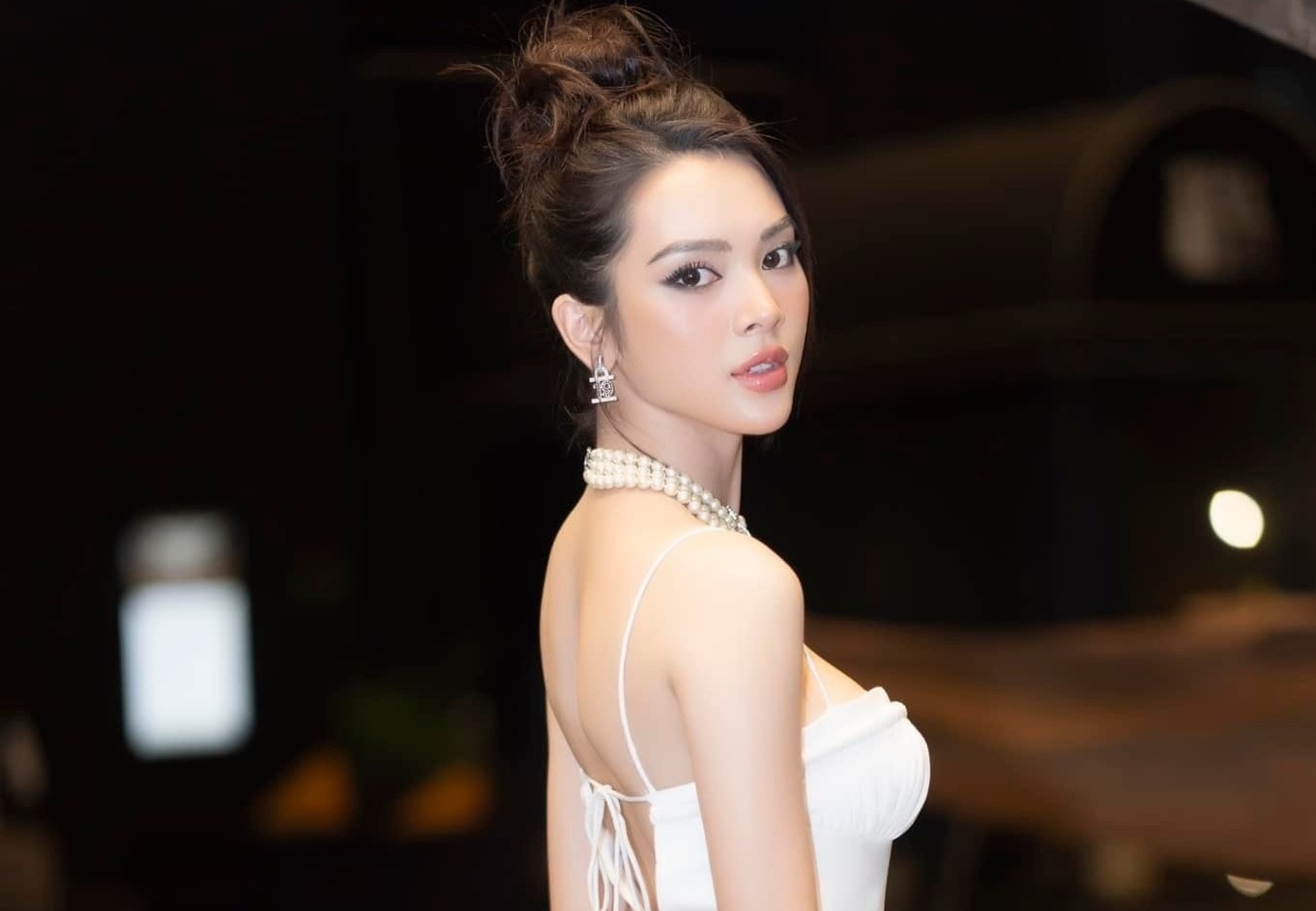 Dien vien Quynh Luong len tieng viec gay tranh cai khi thi hat hinh anh