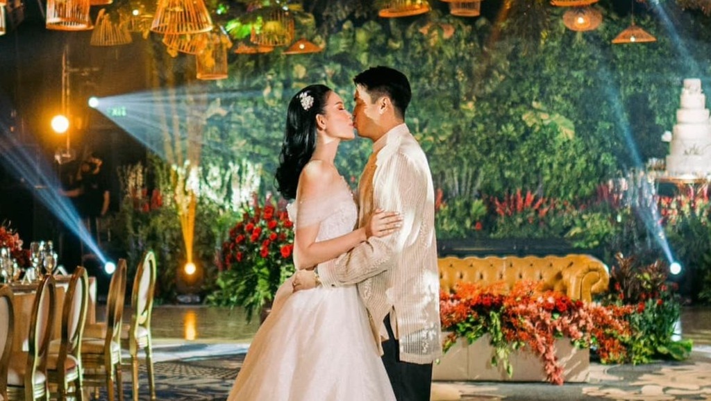 Hinh anh ben trong hon le cua Linh Rin, Phillip Nguyen o Philippines hinh anh