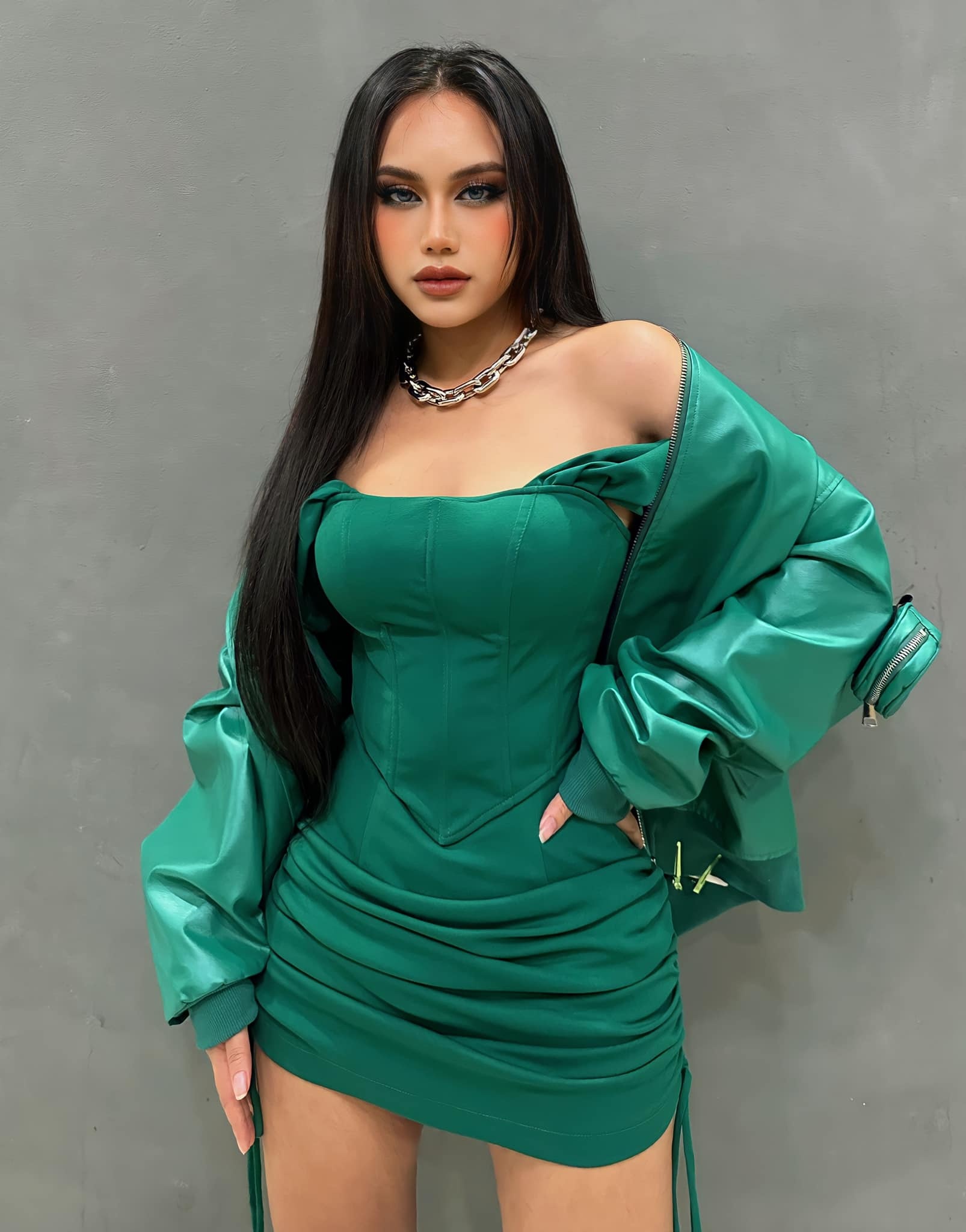 Sofia body shaming anh 1