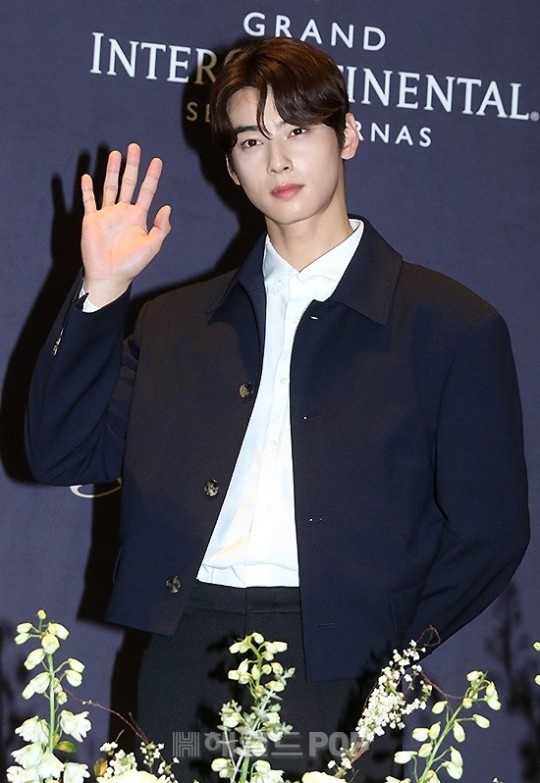 Lee Seung Gi cuoi anh 5