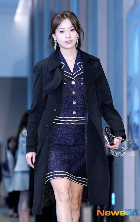 Lee Seung Gi cuoi anh 1