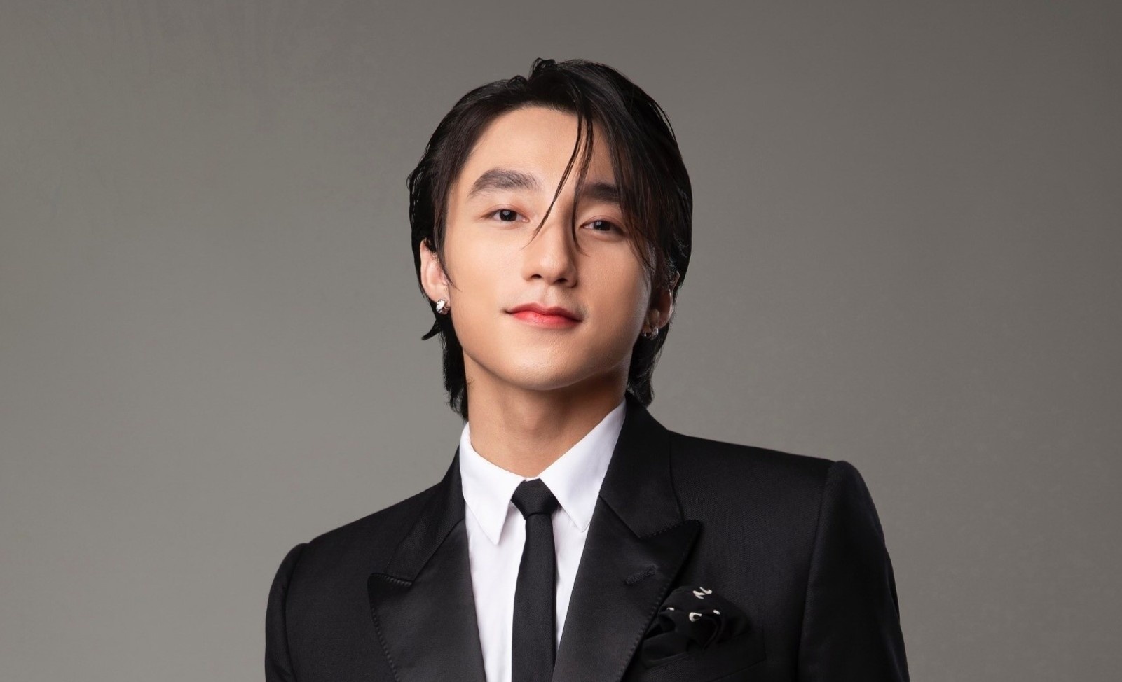 Son Tung M-TP, Ninh Duong Lan Ngoc bi tao anh deepfake doi truy hinh anh