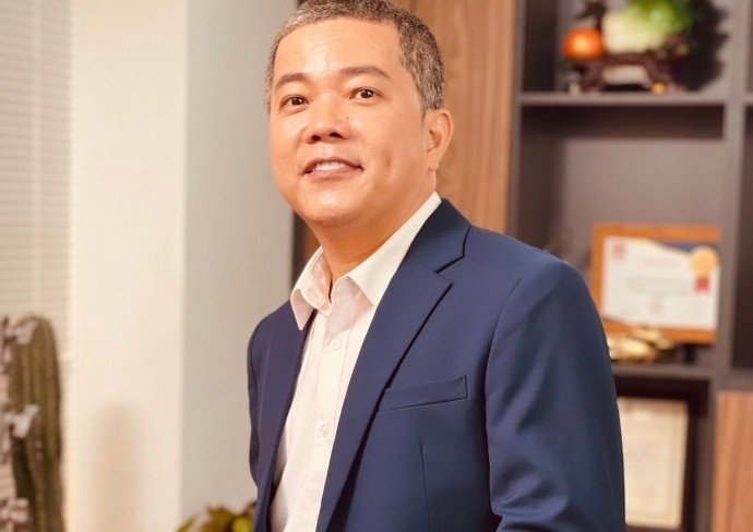 Dien vien Hoang Meo thua lo tien ty vi kinh doanh, van no ngan hang hinh anh