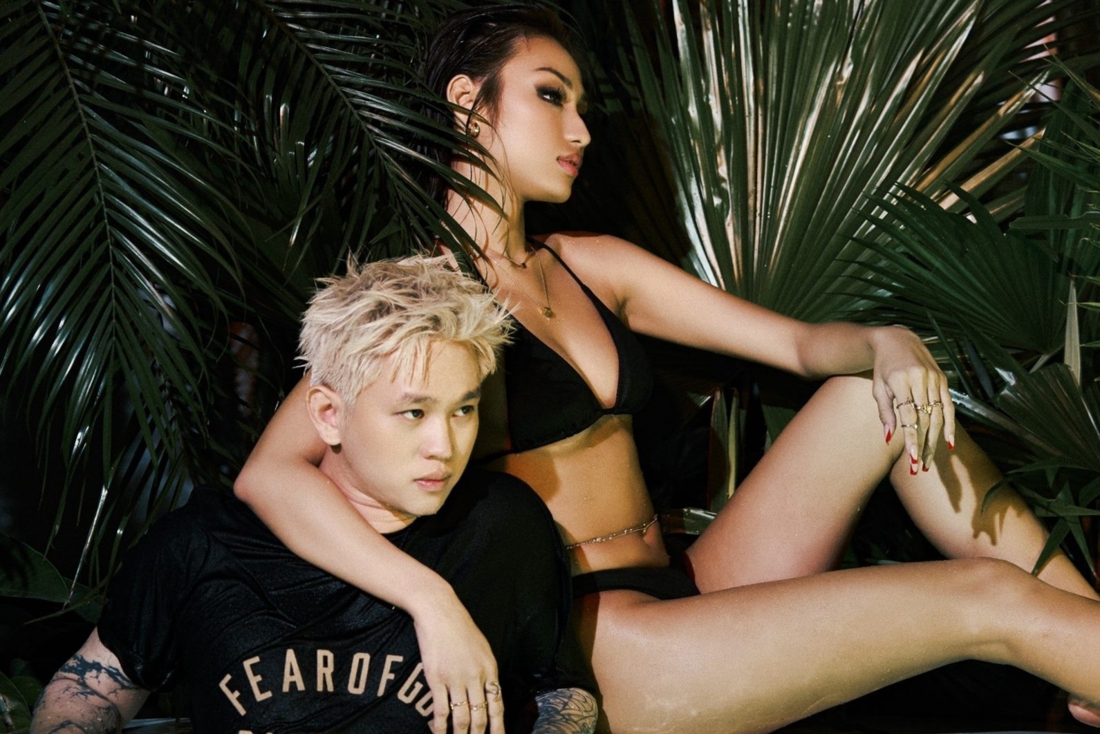 Chieu PR loi thoi cua ca si Viet hinh anh