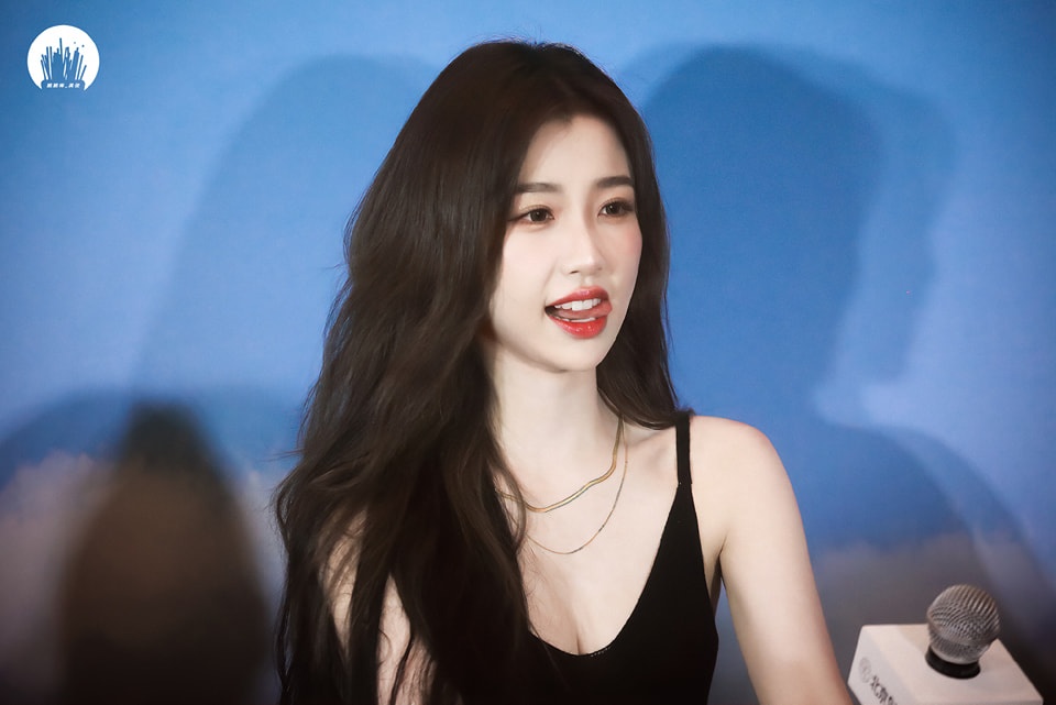 Ngu Thư Hân ảnh 16 Ngu Thu Han anh 16