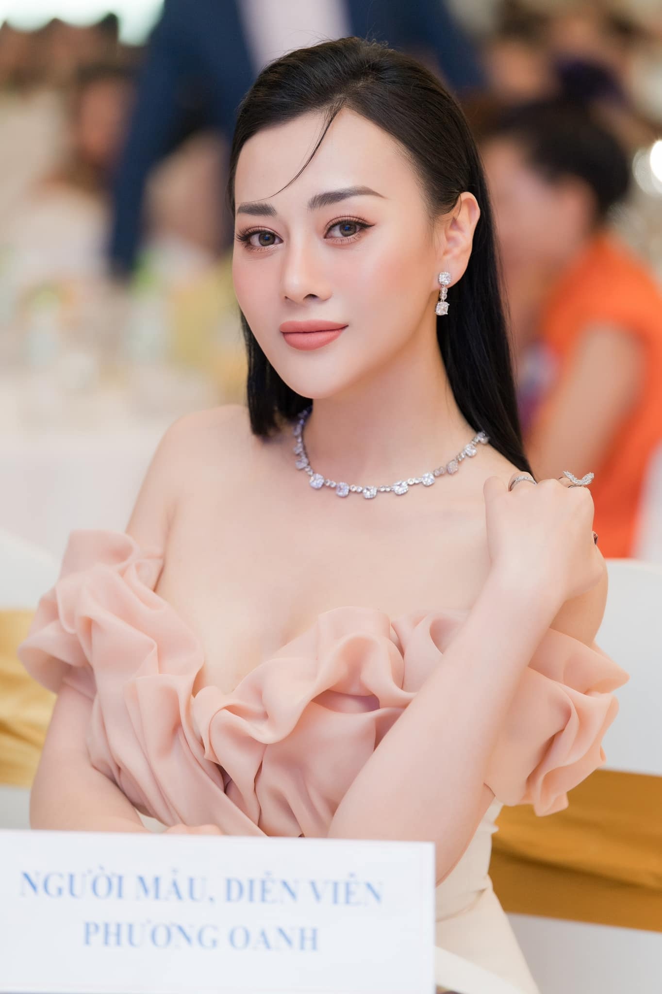 Phương Oanh Shark Bình ảnh 1 Phuong Oanh Shark Binh anh 1