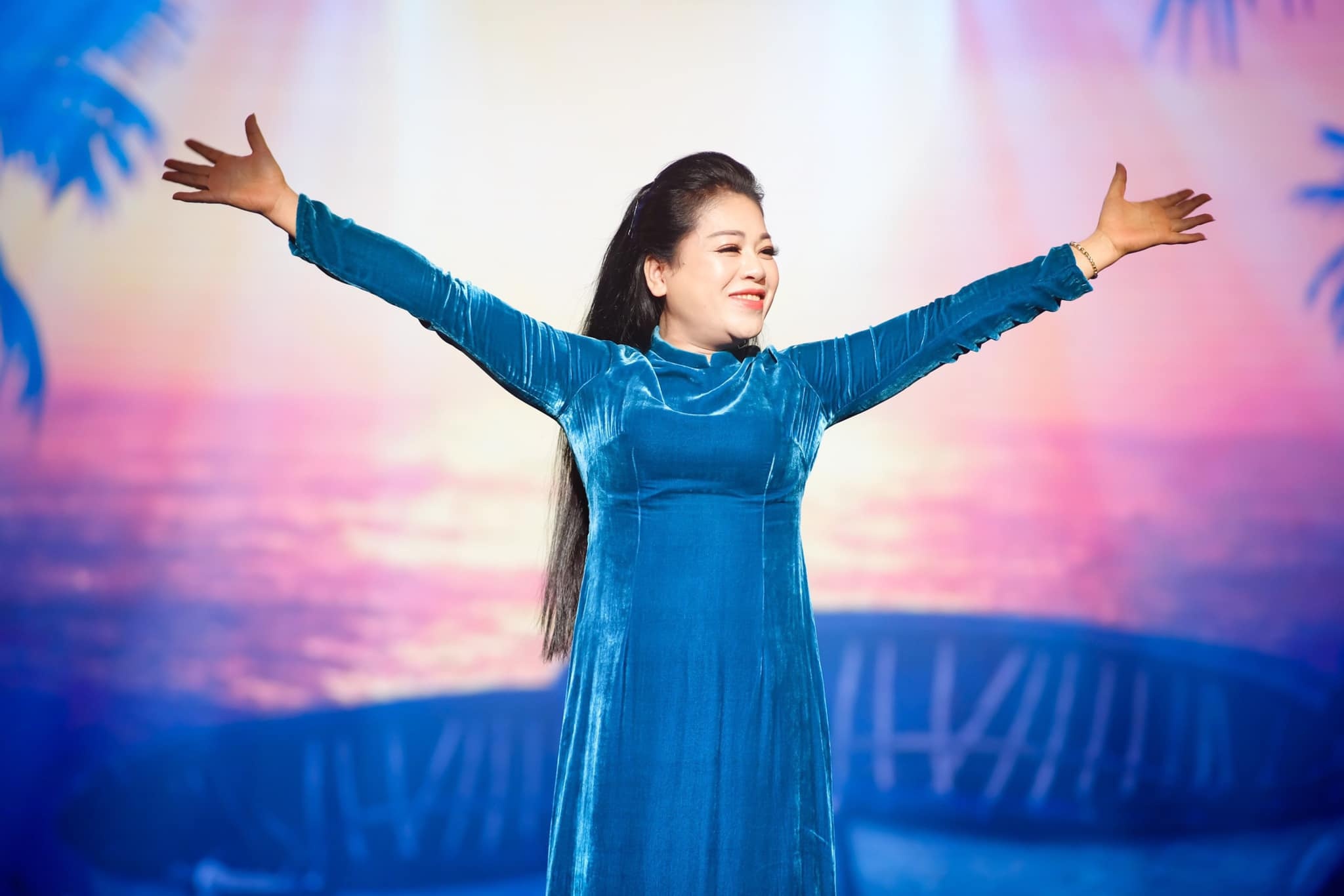 Anh Tho huy show anh 2