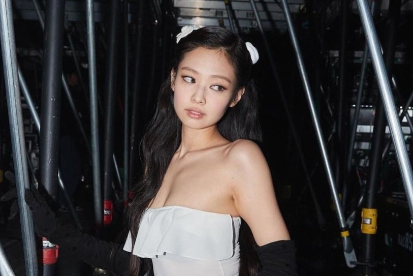 Phim cua Jennie tiep tuc gay tranh cai vi nhieu canh nhay cam hinh anh
