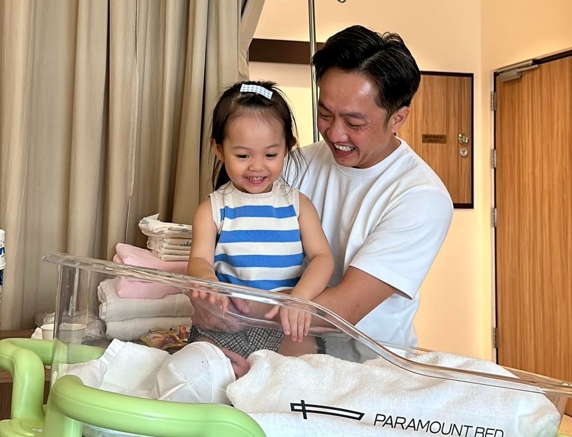 Dam Thu Trang va Cuong Do La don con thu 2 chao doi hinh anh