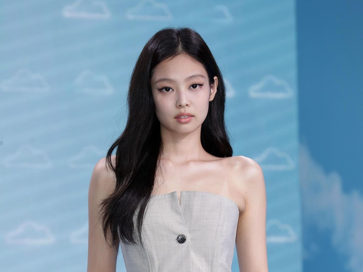 Su sup do cua 'cay Chanel song' Jennie hinh anh