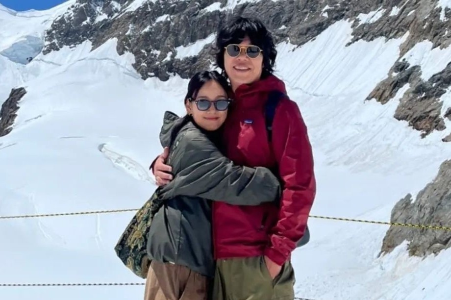 Vo chong Lee Hyori ky niem 10 nam ngay cuoi hinh anh