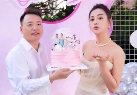 Phuong Oanh va Shark Binh dang ky ket hon hinh anh