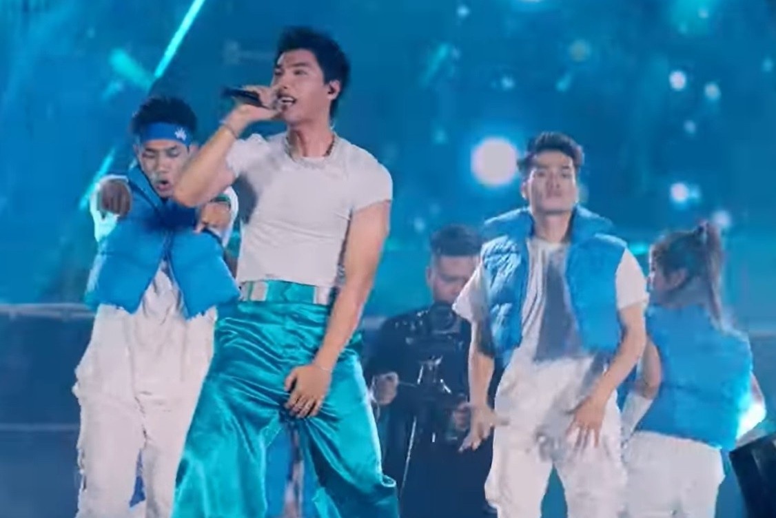 HIEUTHUHAI bi chi trich lo bich vi lam dung vu dao nhay cam hinh anh