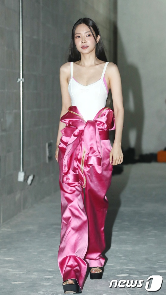 Na Eun gợi cảm ảnh 1 Na Eun goi cam anh 1