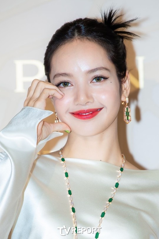 Lisa BlackPink anh 1