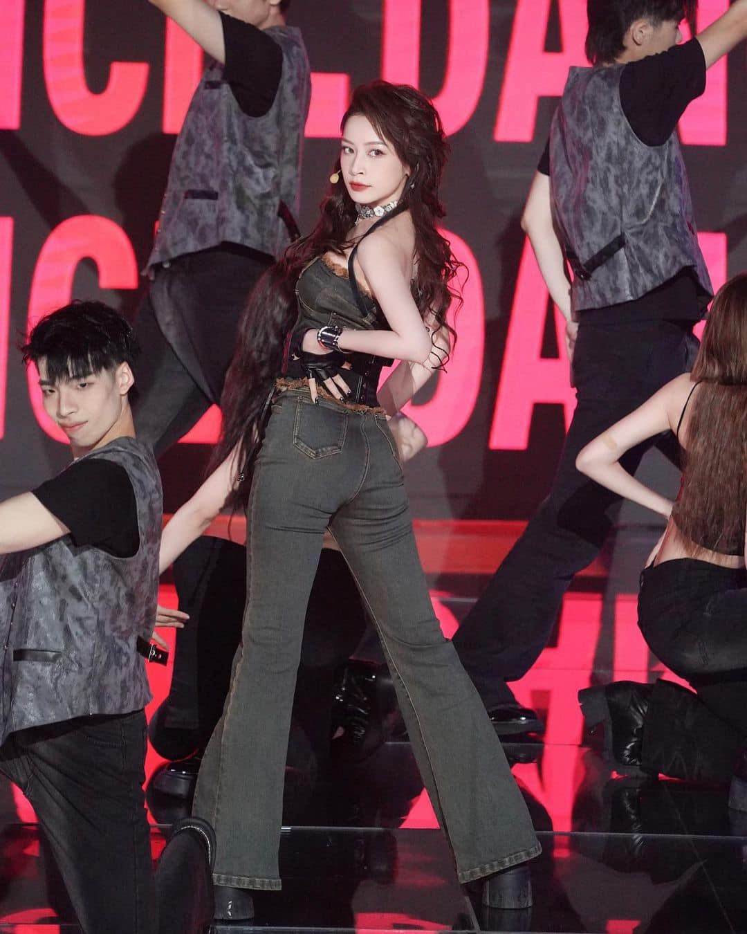 Chi Pu Đạp gió ảnh 3 Chi Pu Dap gio anh 3