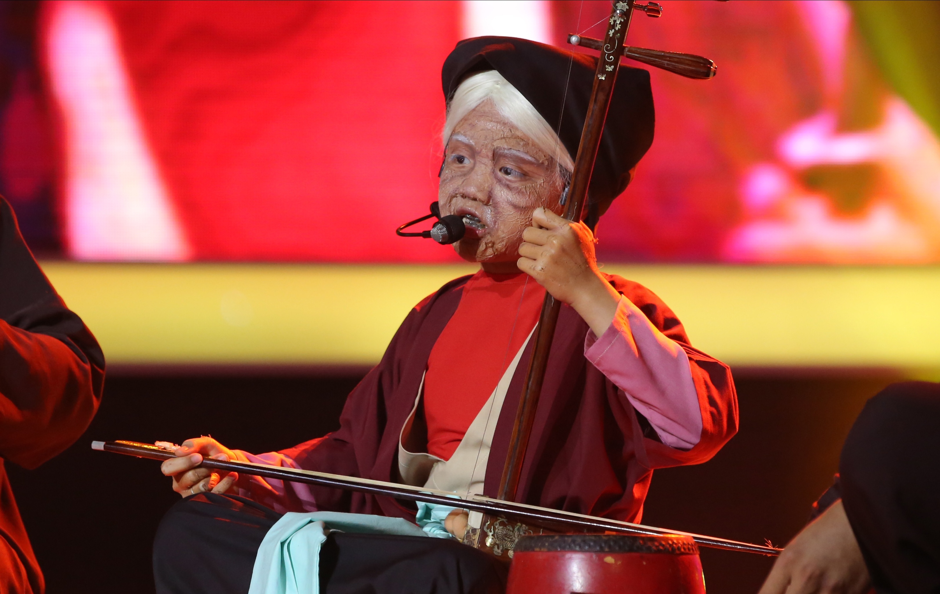 Tu Thanh qua doi anh 5