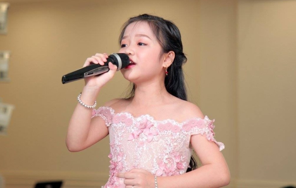 Tang le 'Ca nuong nho tuoi nhat Viet Nam' hinh anh