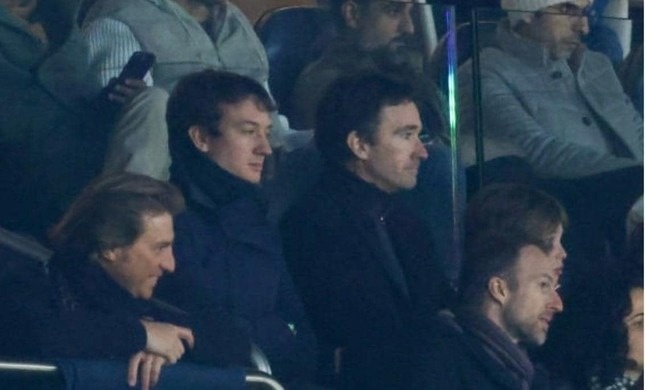 Lisa và bạn trai
ảnh 3 Lisa va ban trai anh 3