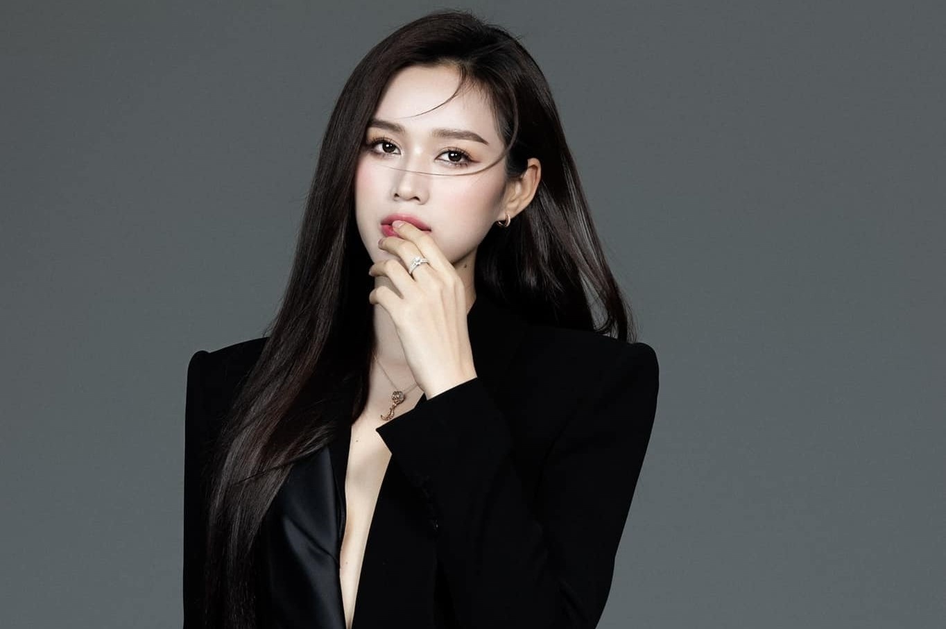 Do Thi Ha: 'Toi yeu cau ban trai phai co tai nang, y chi' hinh anh