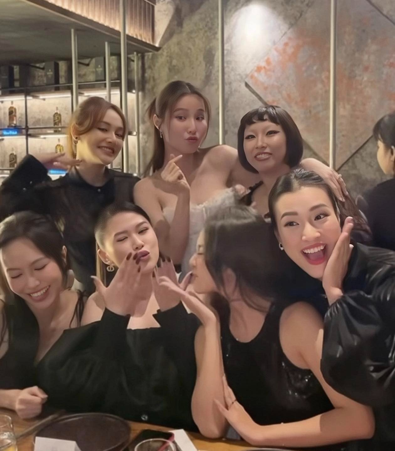 Diem My 9X cuoi anh 1