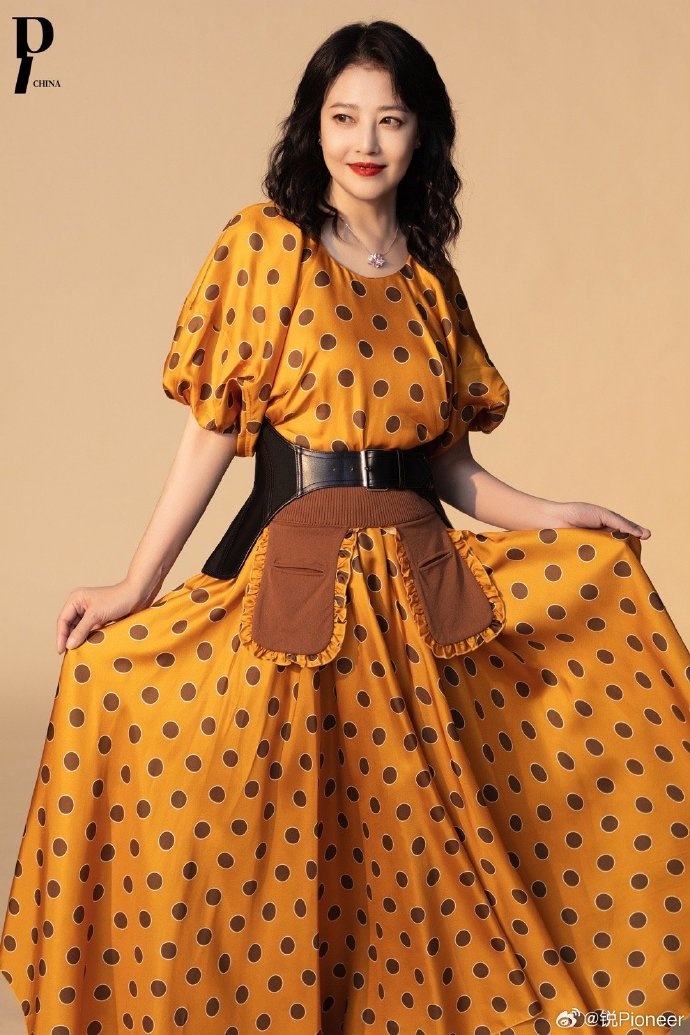 Chau Hai My mat anh 8