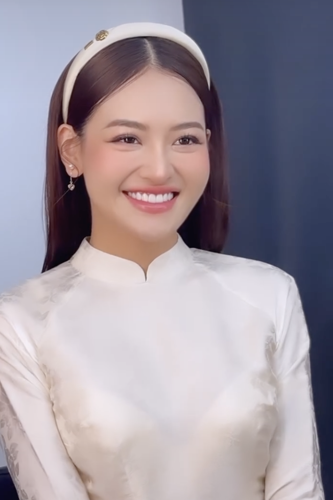 Diem My 9X cuoi anh 3