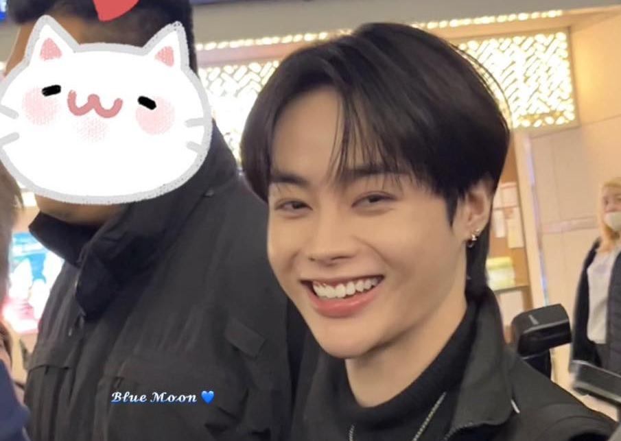 Hanbin Ngo Ngoc Hung cung nhom Tempest khoi hanh toi TP.HCM hinh anh