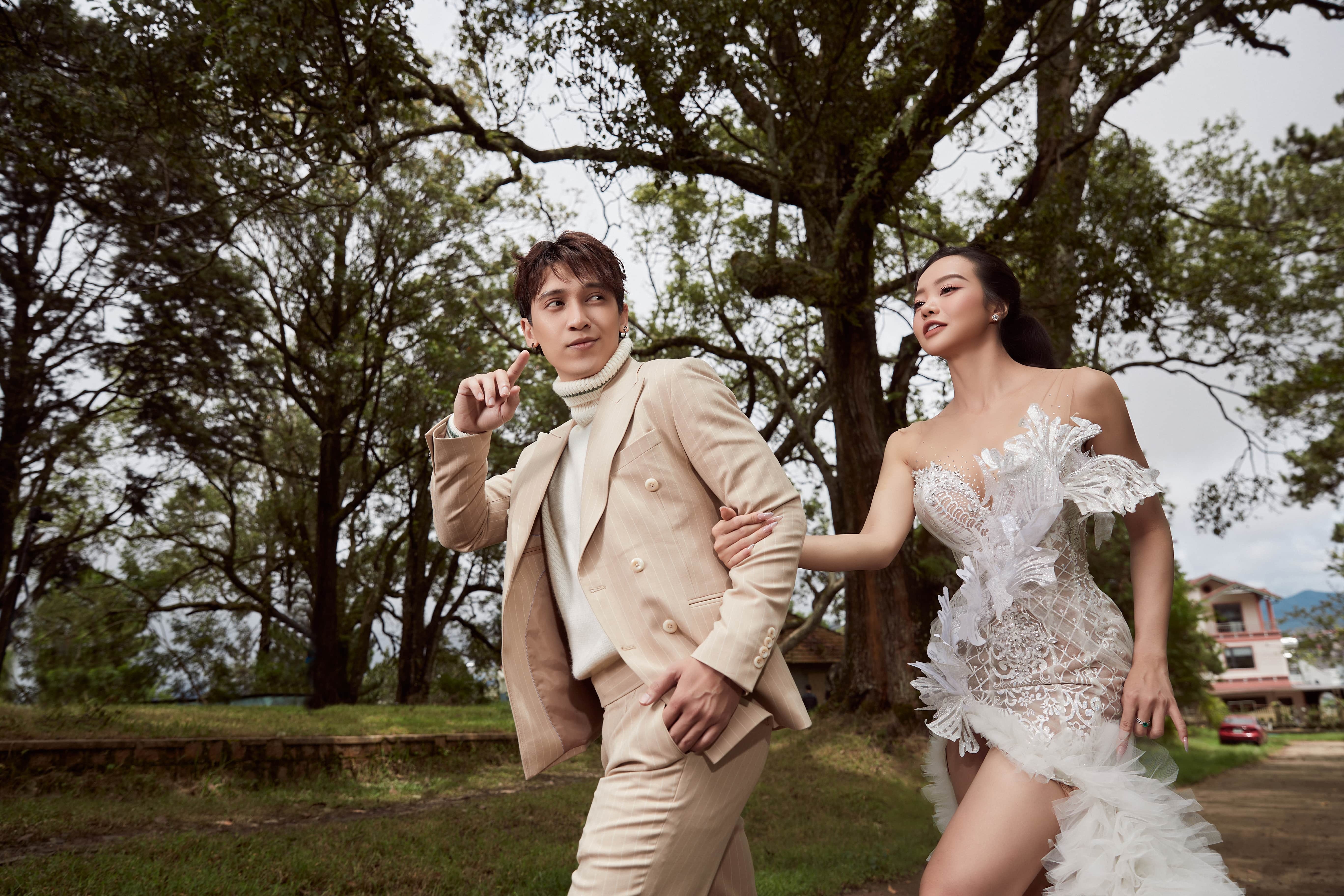 Kieu Ngan cuoi anh 10