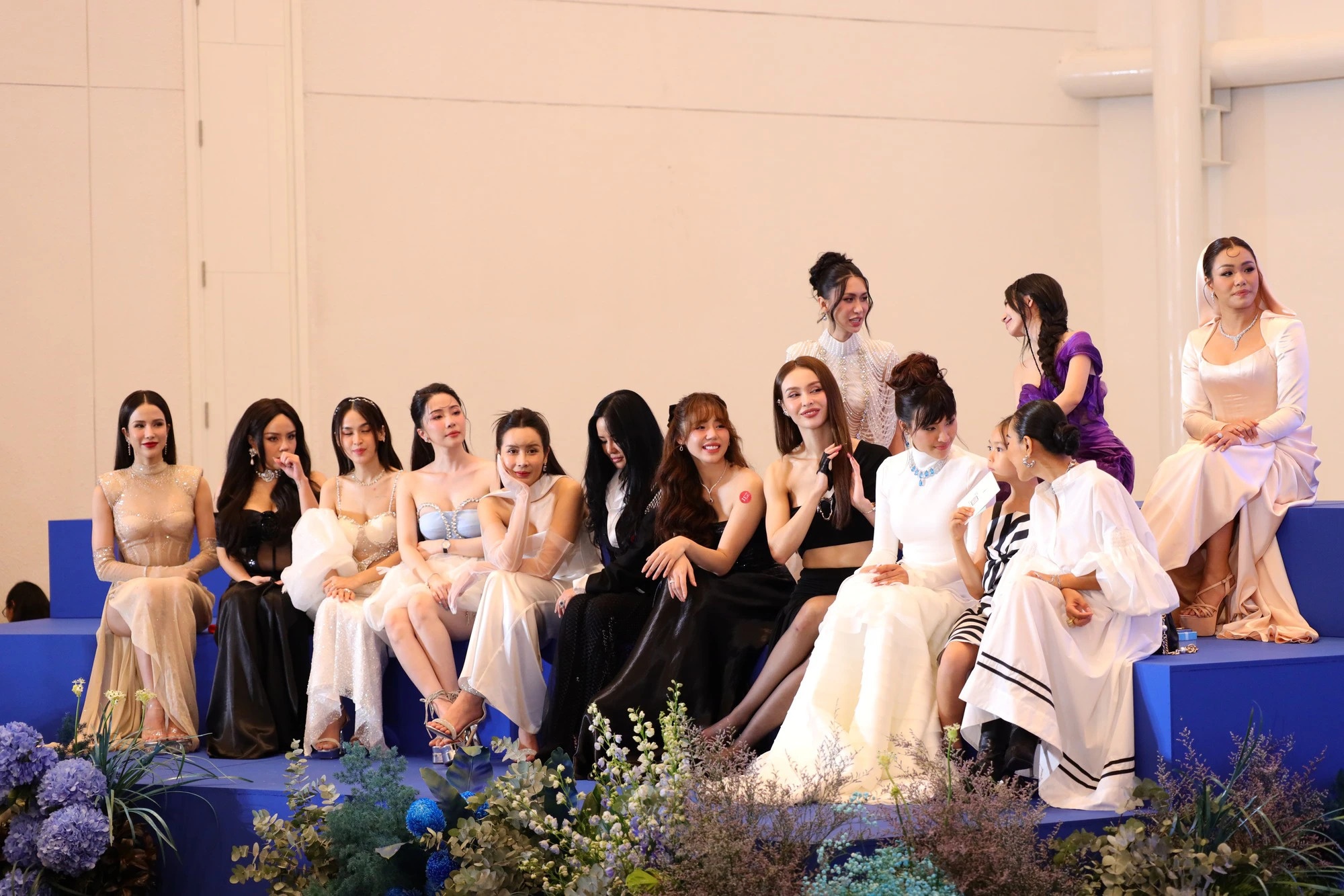 Chi dep dap gio anh 1