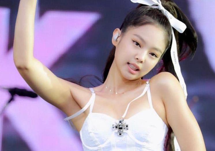 G-Dragon va BlackPink dut ao ra di, YG khung hoang hinh anh