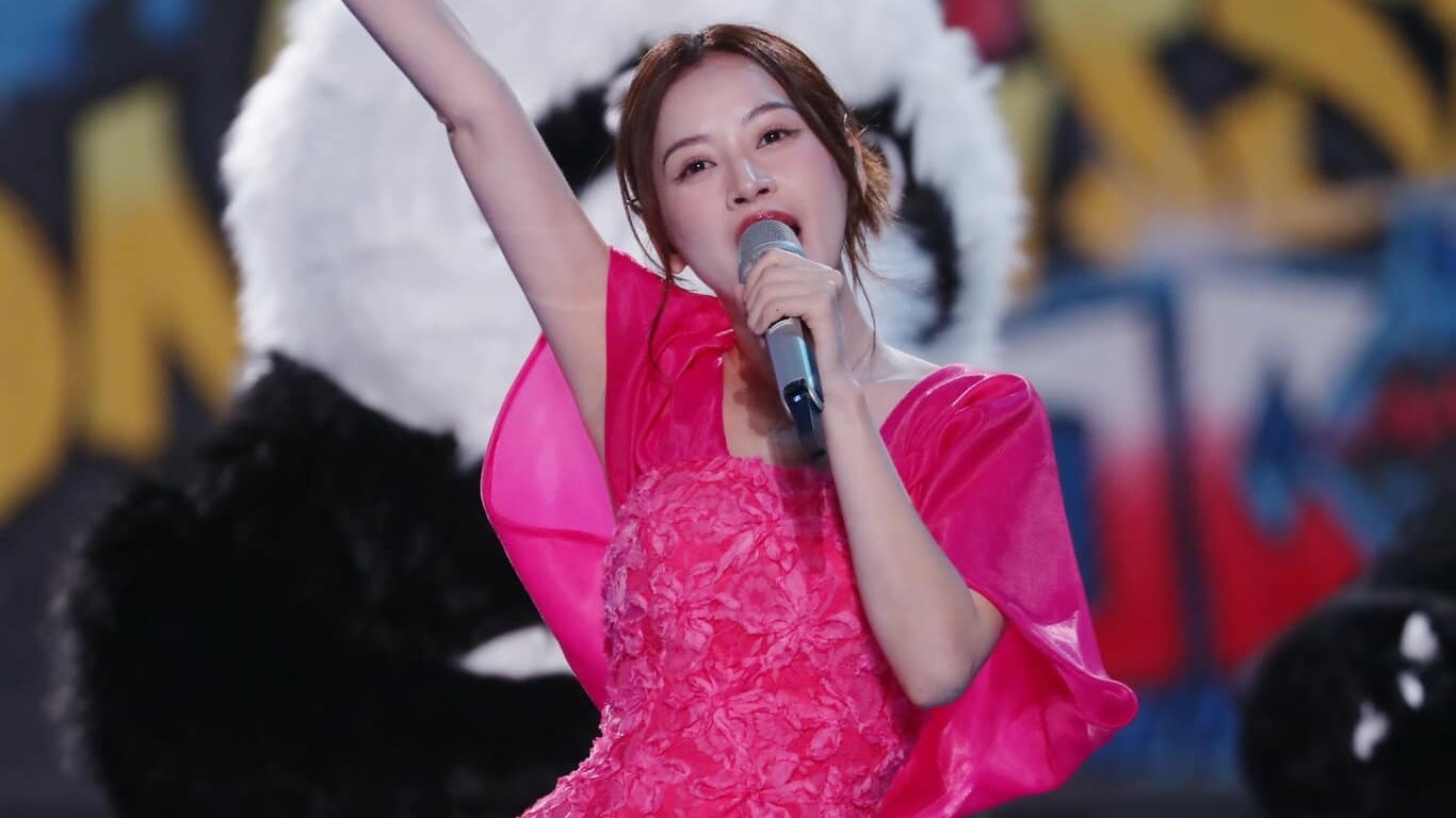 Chi Pu song ca cung Huynh Hieu Minh hinh anh