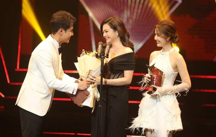 Kieu Anh thang Kha Ngan hinh anh