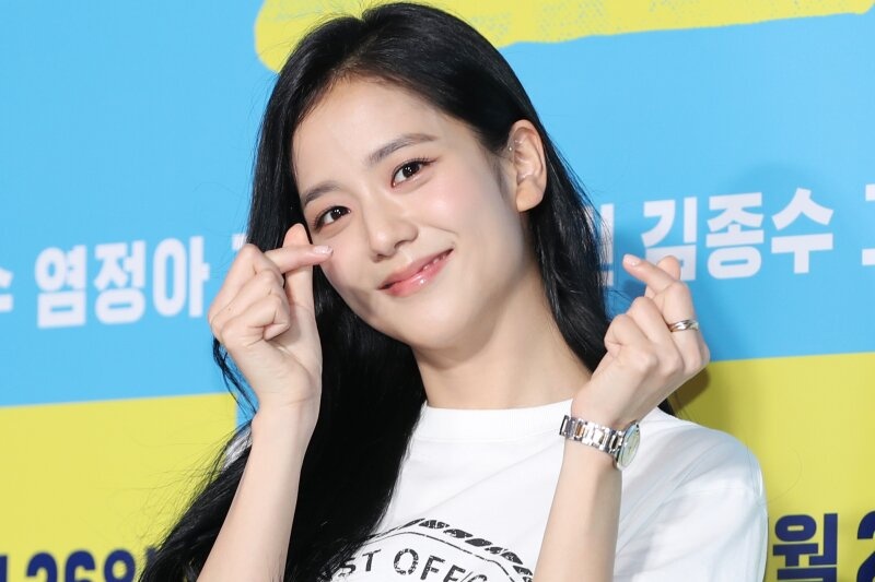 Roi YG, Jisoo gia nhap cong ty cua anh trai hinh anh