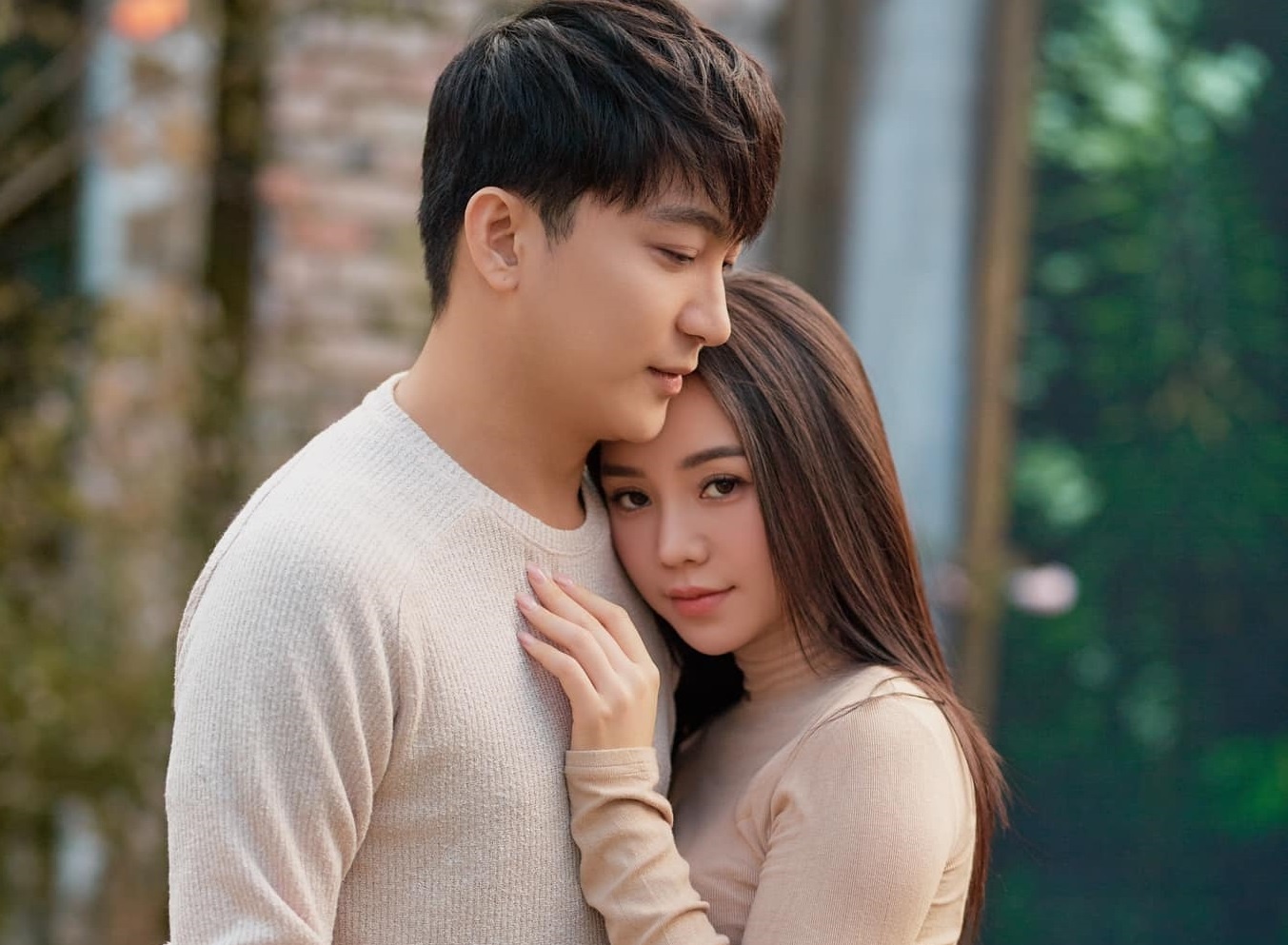 Vai nguoi chong ngoai tinh cua B Tran gay uc che hinh anh