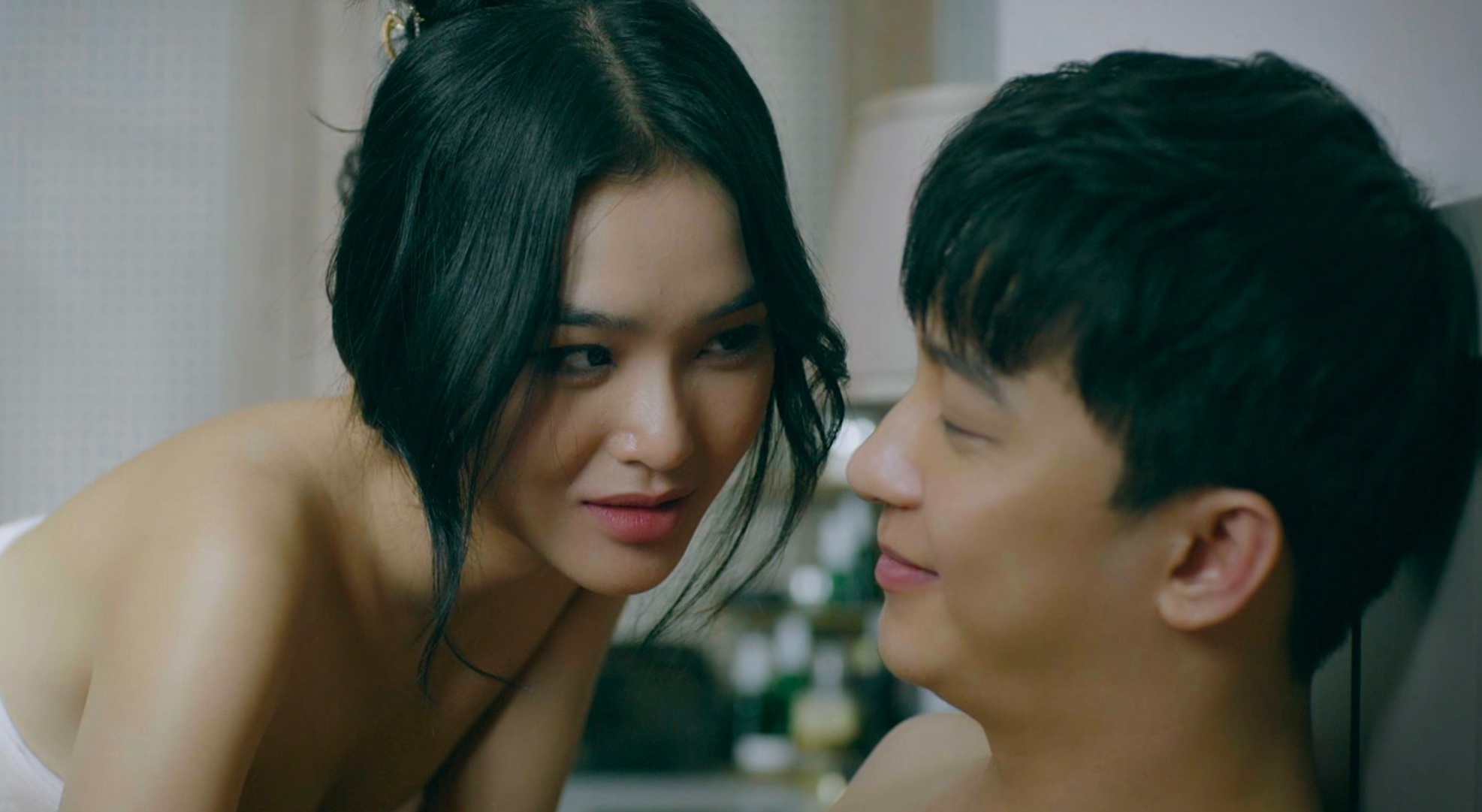 Canh bat gian chong ngoai tinh trong phim cua Quynh Kool gay phan no hinh anh