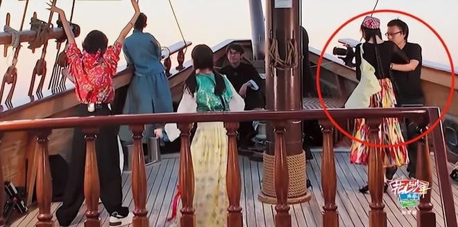 Dich Le Nhiet Ba anh 2