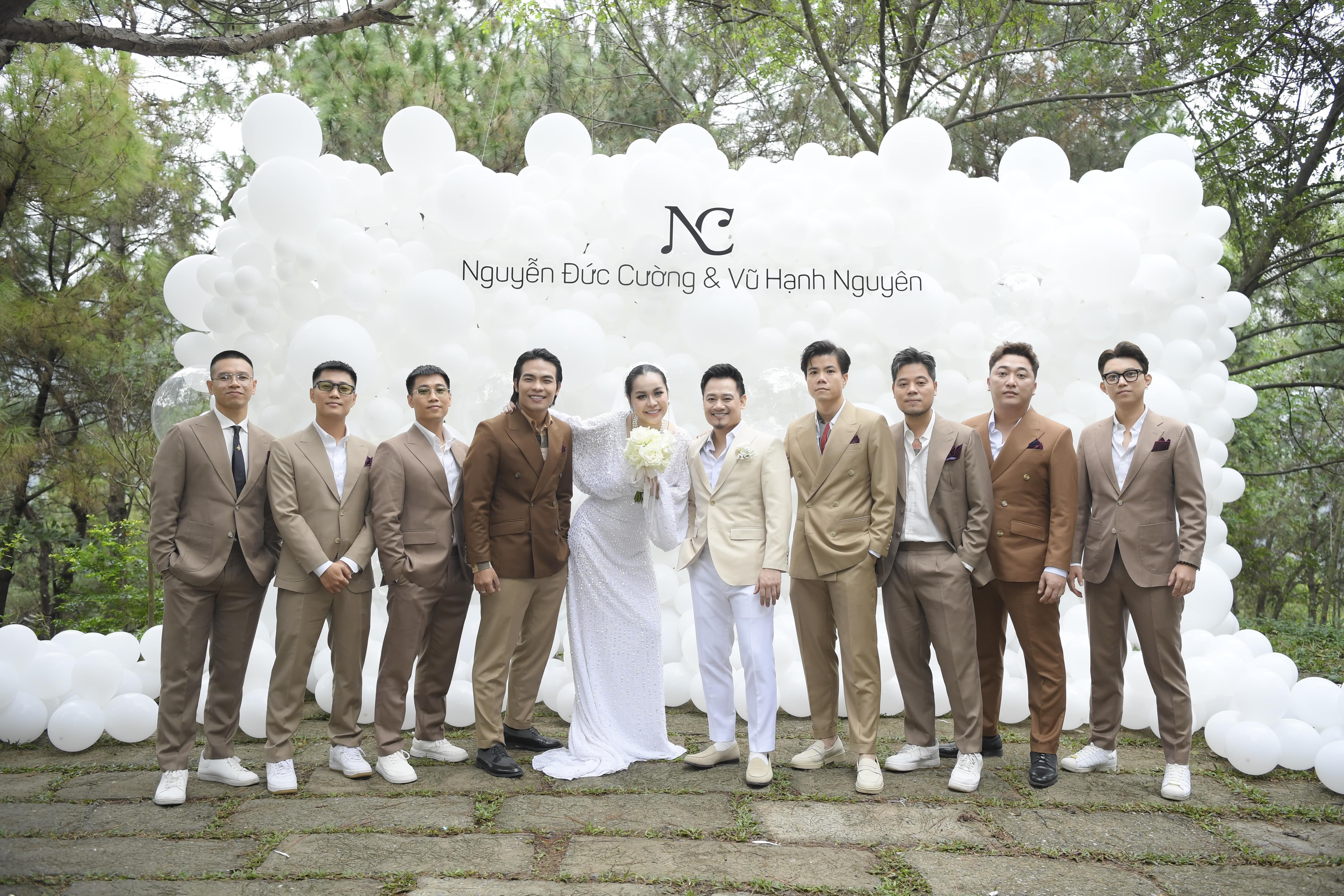 Vu Hanh Nguyen cuoi anh 4