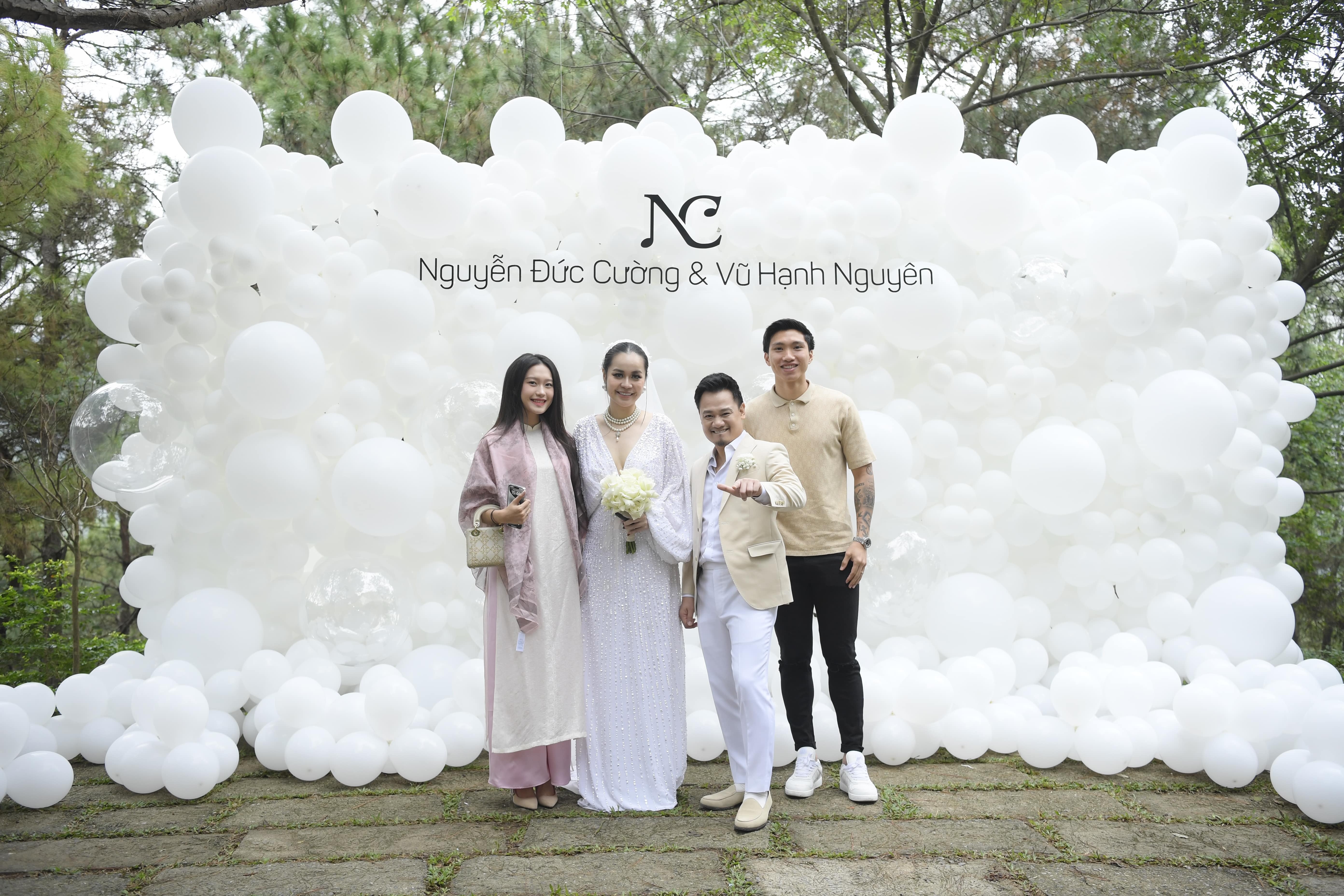 Vu Hanh Nguyen cuoi anh 1