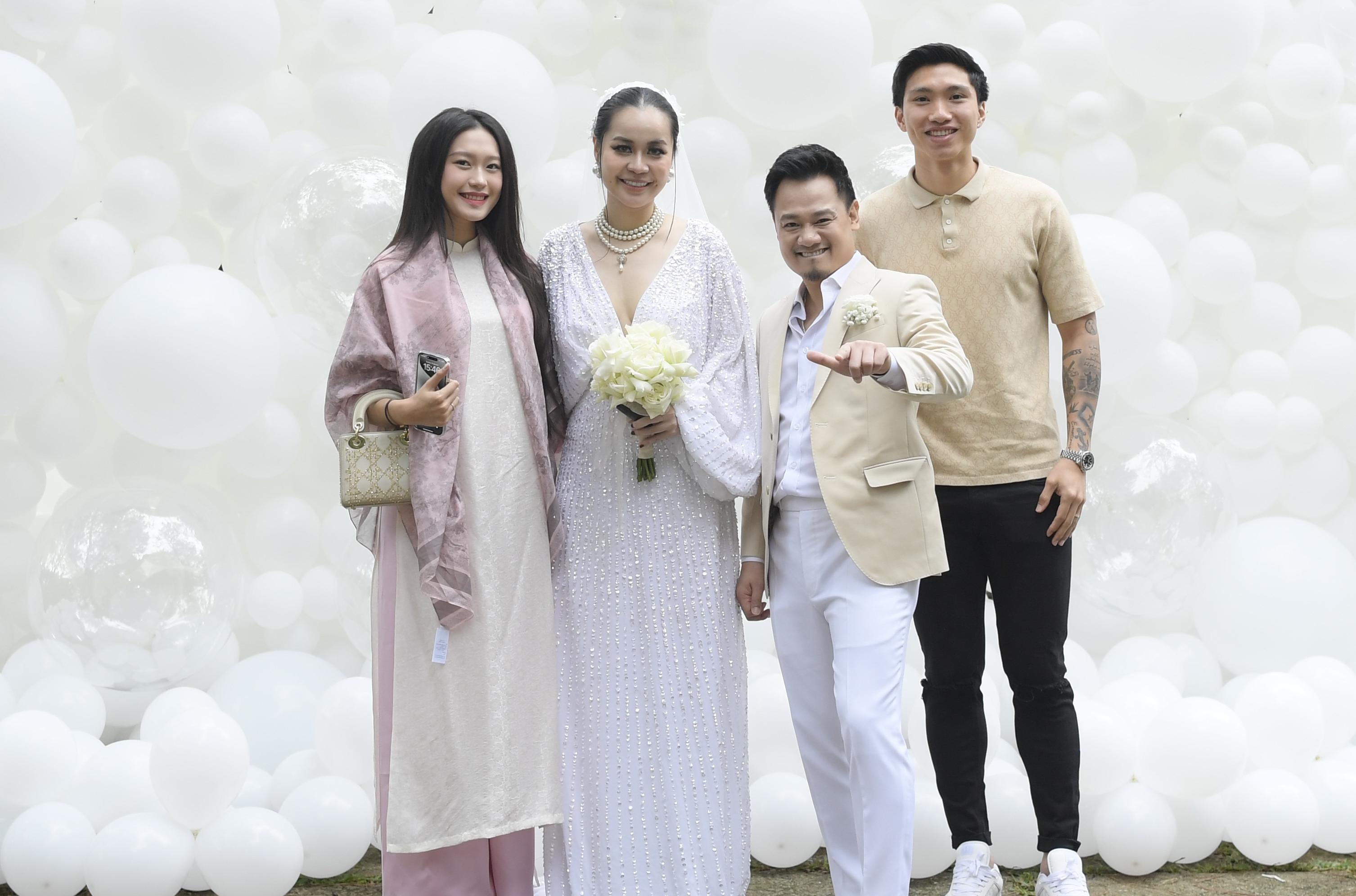 Vo chong Doan Van Hau toi le cuoi Vu Hanh Nguyen, Nguyen Duc Cuong hinh anh